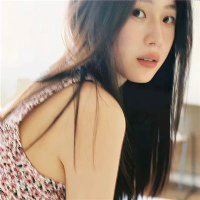 总之就是非常可爱～制服～